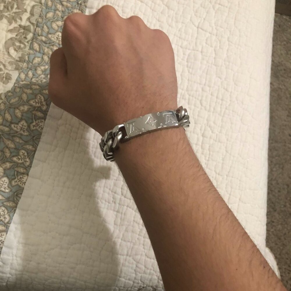 Louis Vuitton Monogram Chain Bracelet Silver
